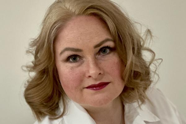 Eva Šmelová, OMV