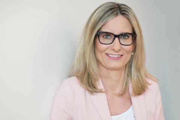 Monika Spálavská, EY